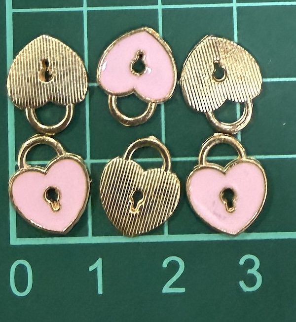 Charm Heart Pink